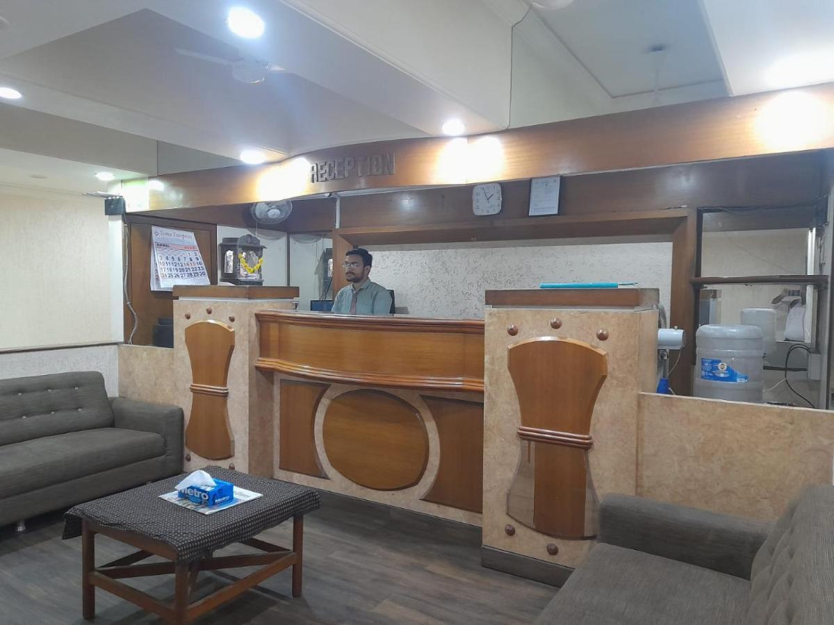 Hotel Mayur By Wb Inn Ulhasnagar Luaran gambar